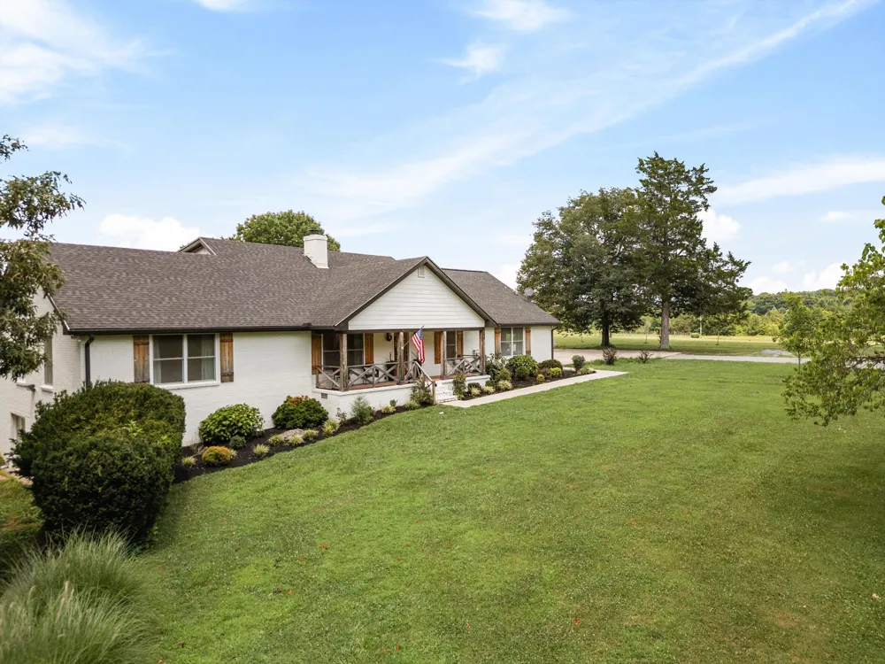 459 Bowling Branch Rd Cottontown, TN 37048