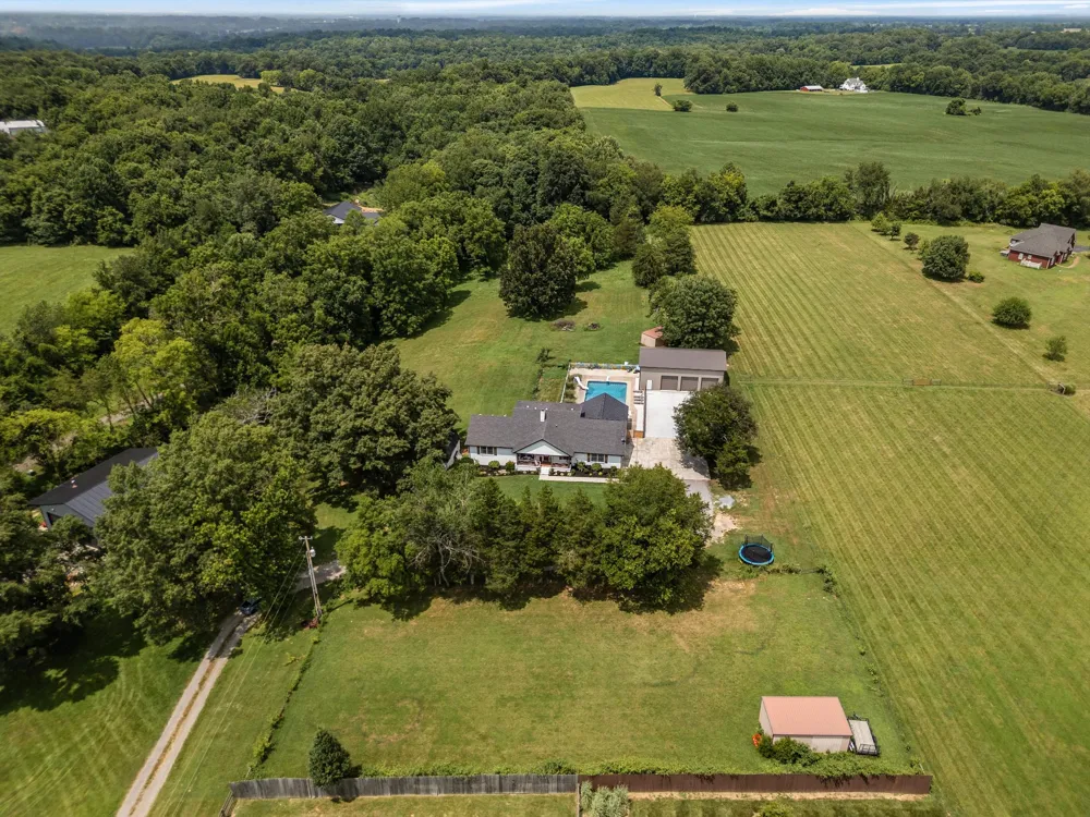 459 Bowling Branch Rd Cottontown, TN 37048
