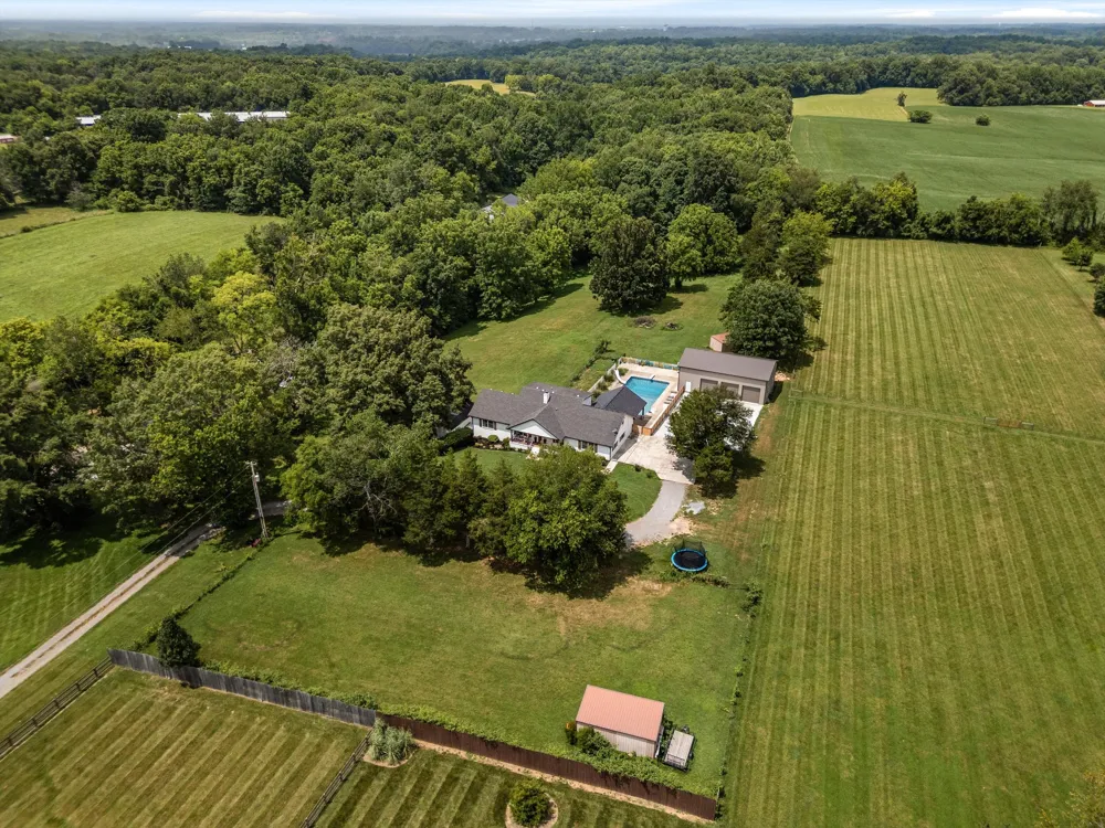 459 Bowling Branch Rd Cottontown, TN 37048