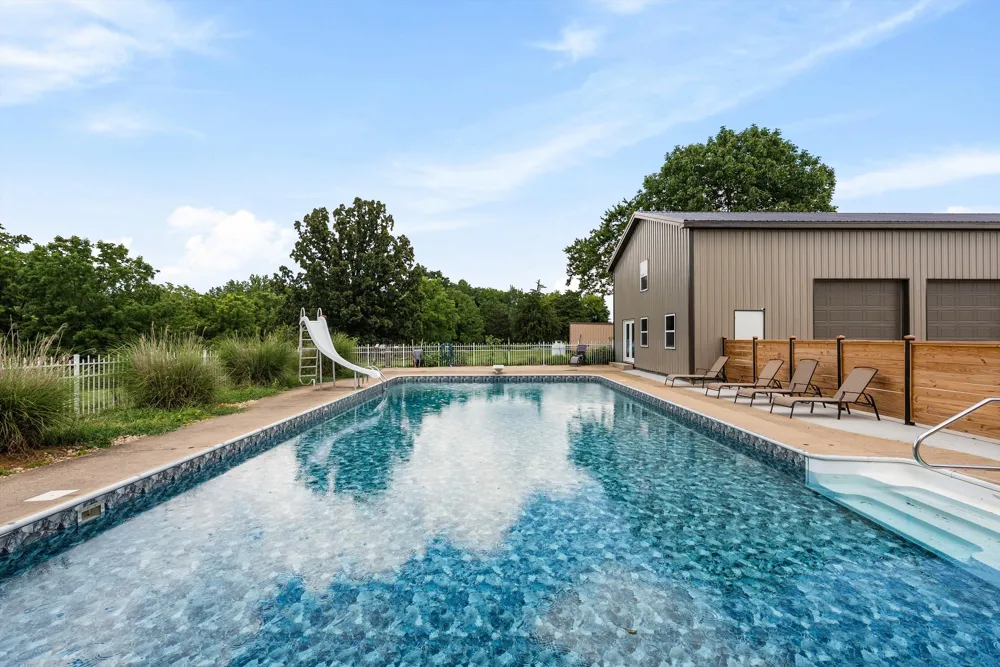 459 Bowling Branch Rd Cottontown, TN 37048