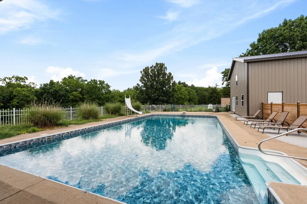 459 Bowling Branch Rd Cottontown, TN 37048