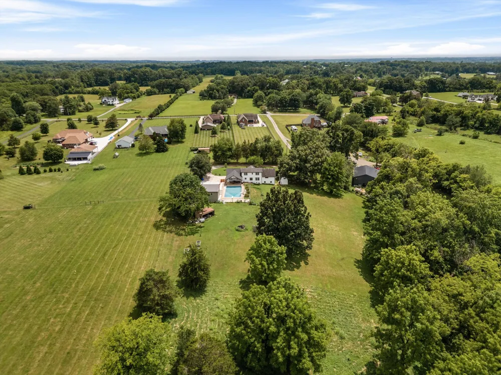 459 Bowling Branch Rd Cottontown, TN 37048