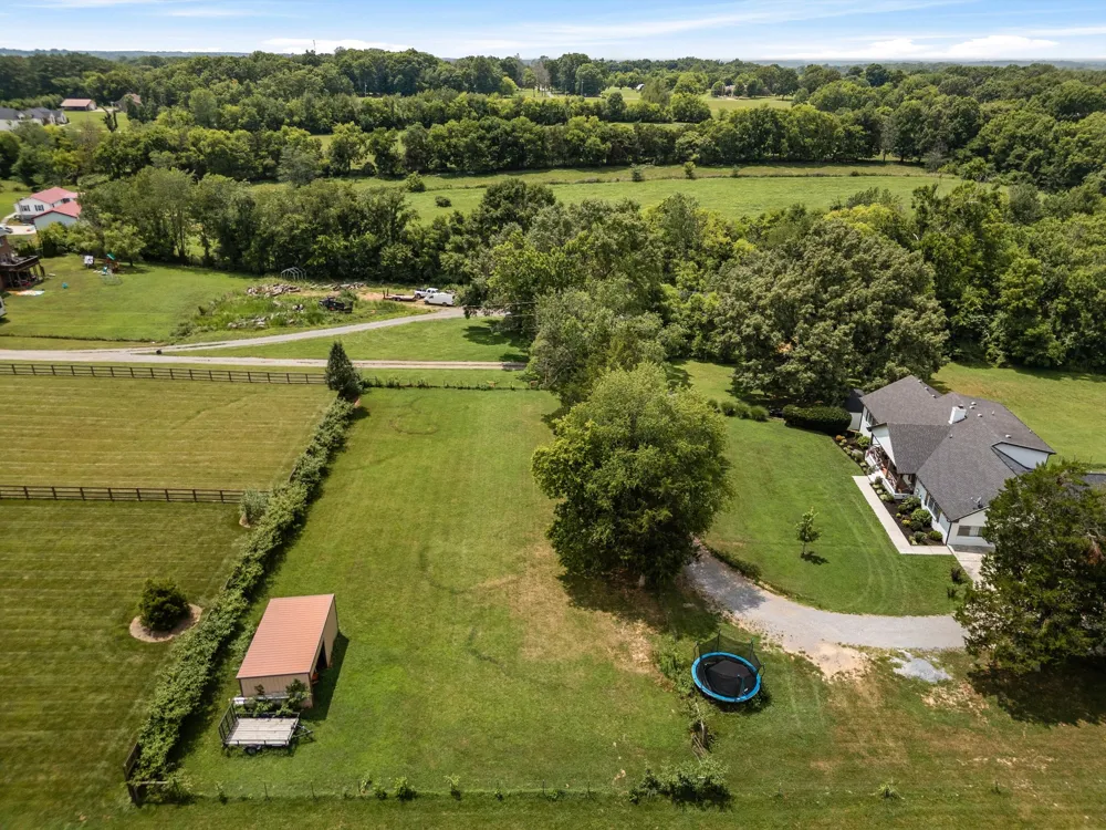 459 Bowling Branch Rd Cottontown, TN 37048