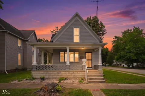 233 Walnut Street