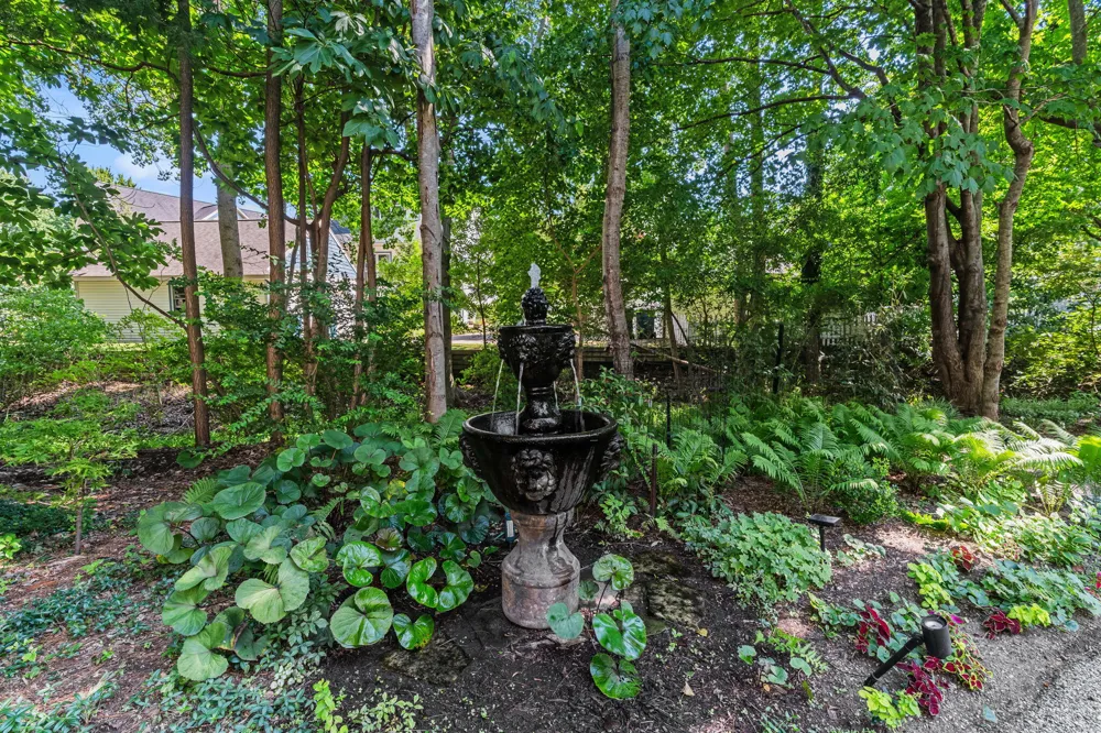 6806 Wiley Road Douglas, MI 49406