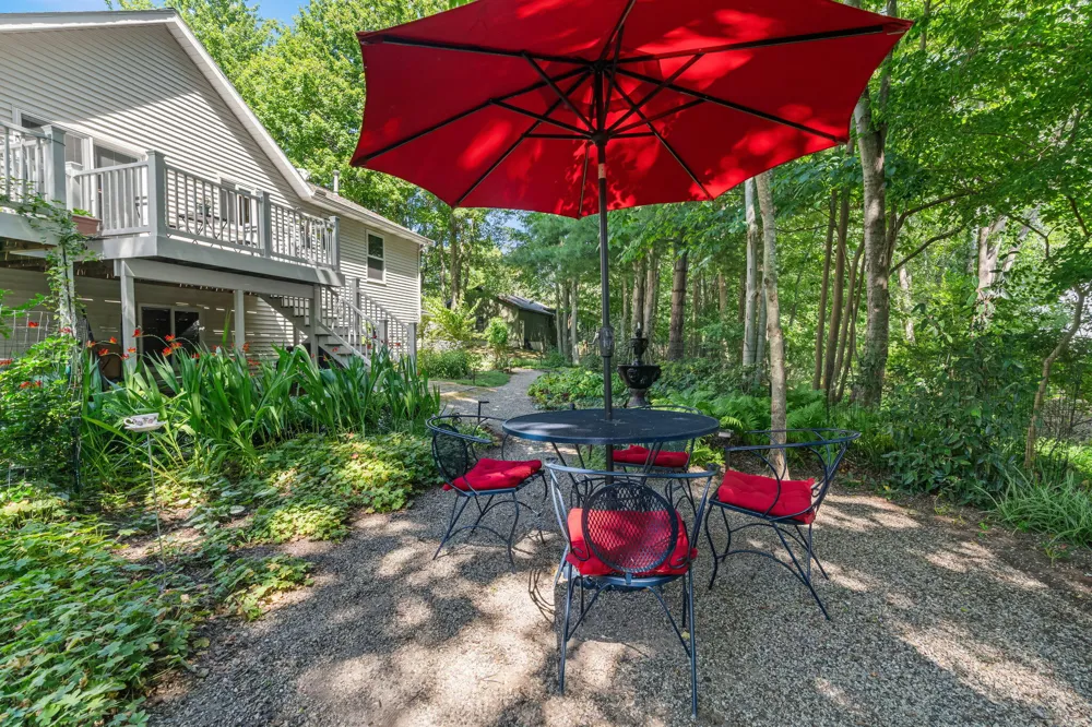 6806 Wiley Road Douglas, MI 49406
