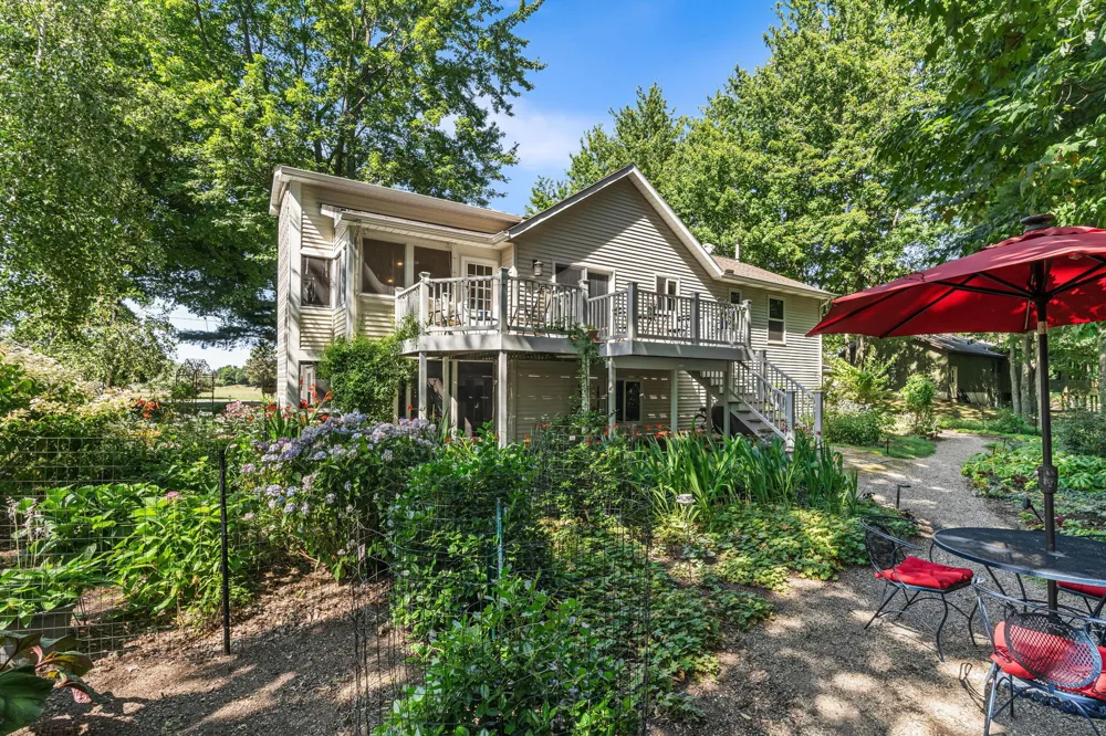 6806 Wiley Road Douglas, MI 49406