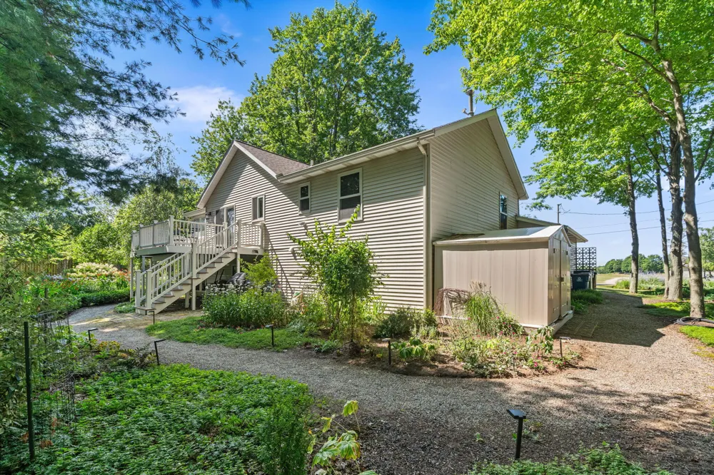 6806 Wiley Road Douglas, MI 49406