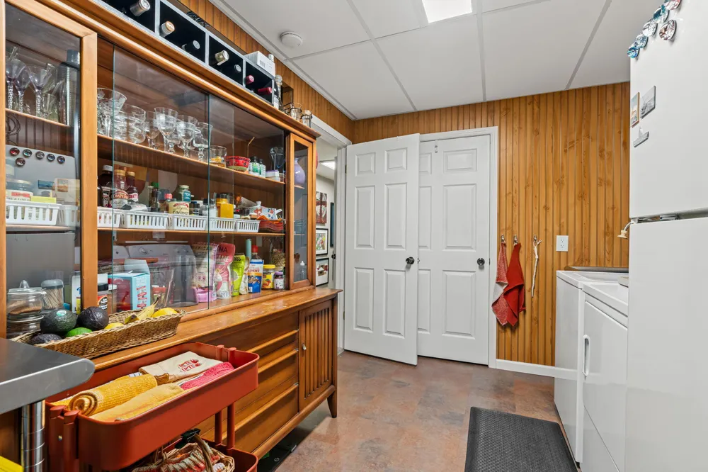 6806 Wiley Road Douglas, MI 49406