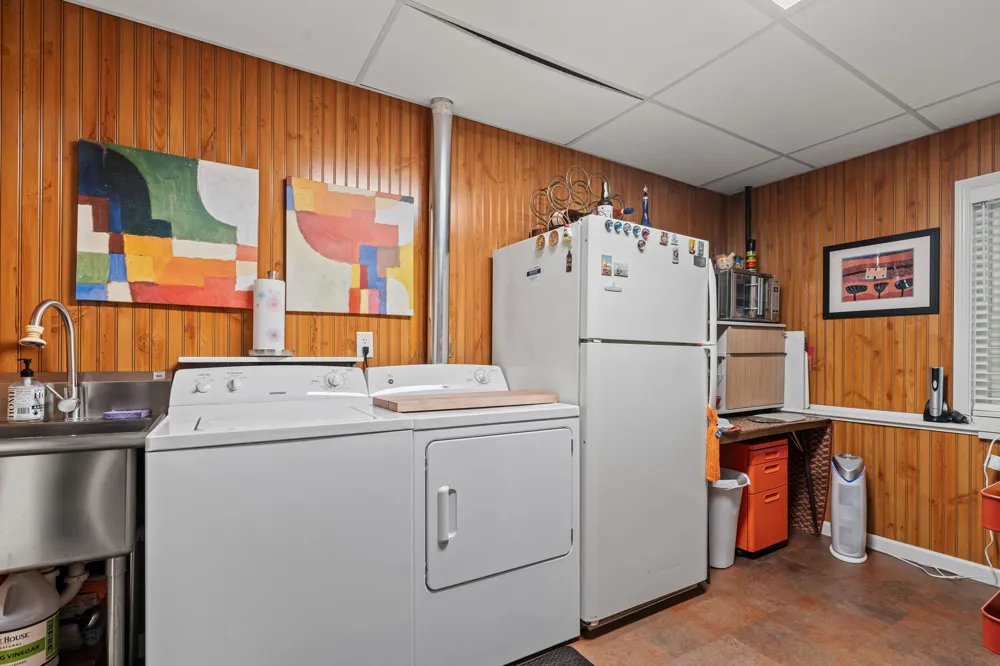 6806 Wiley Road Douglas, MI 49406