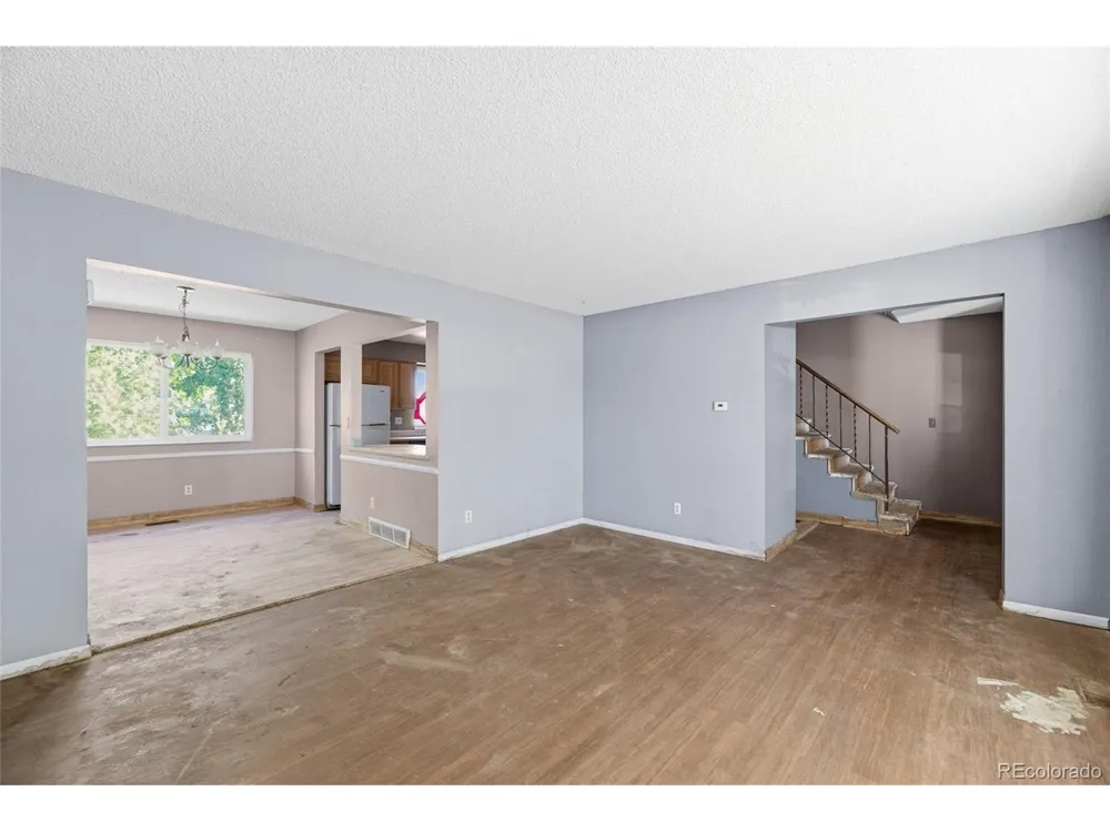 1404 S Vaughn Circle Aurora, CO 80012