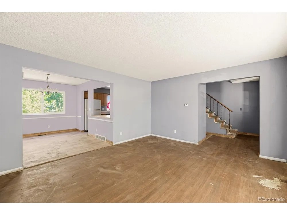 1404 S Vaughn Circle Aurora, CO 80012