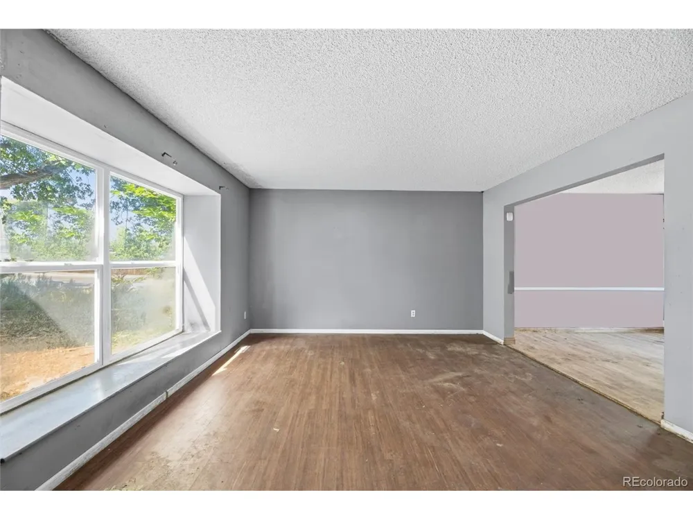 1404 S Vaughn Circle Aurora, CO 80012