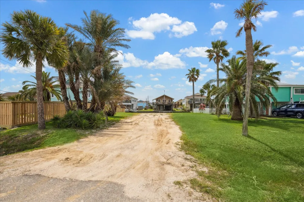 16507 Jamaica Cove Road Jamaica Beach, TX 77554