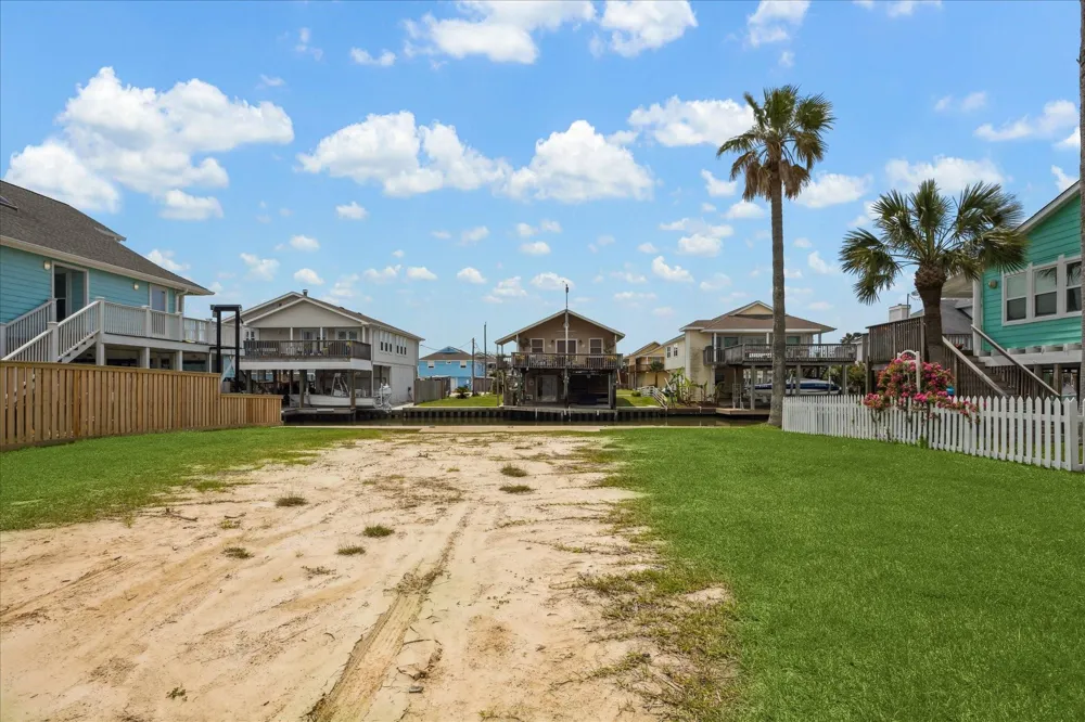 16507 Jamaica Cove Road Jamaica Beach, TX 77554