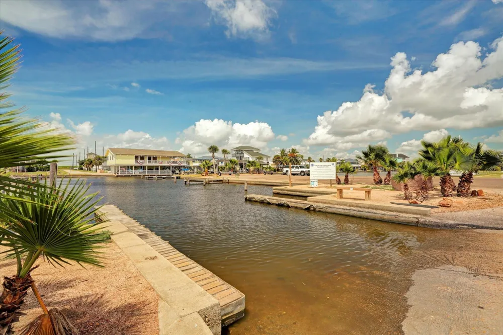 16507 Jamaica Cove Road Jamaica Beach, TX 77554