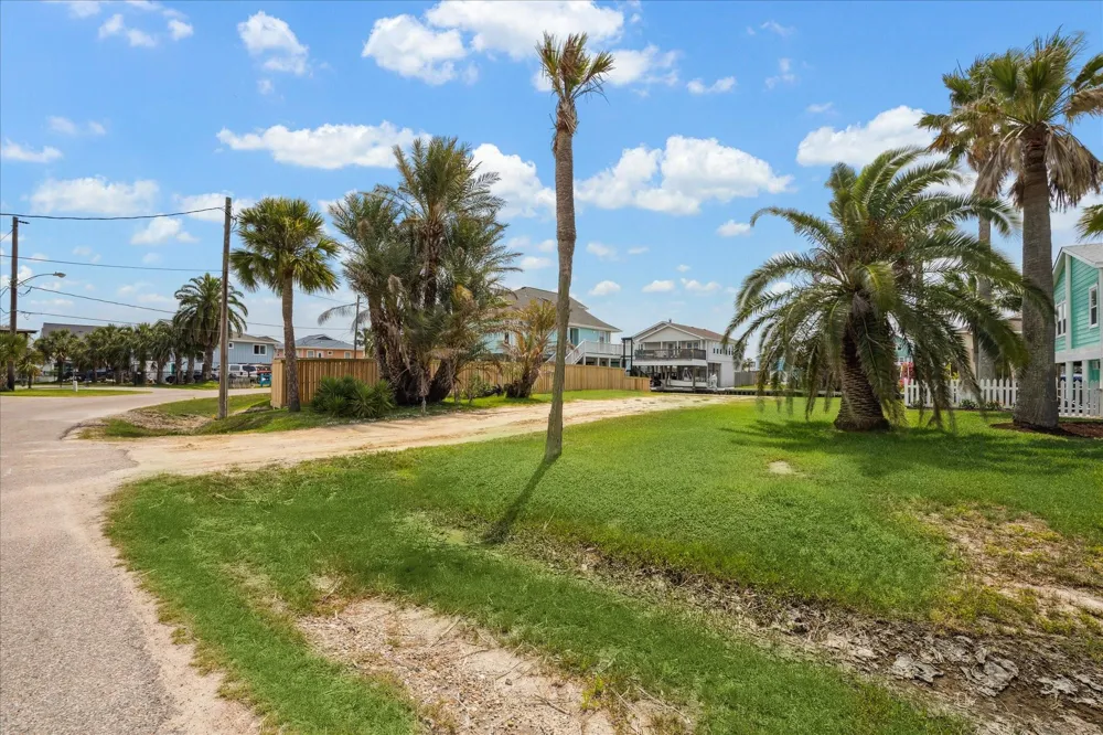 16507 Jamaica Cove Road Jamaica Beach, TX 77554