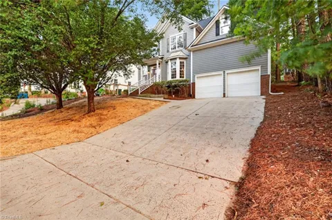 5206 Oakbrook Drive