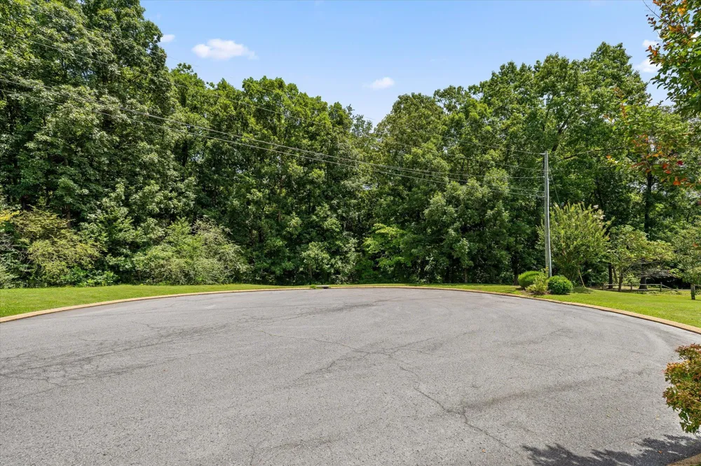 44 Creekside Drive Ringgold, GA 30736