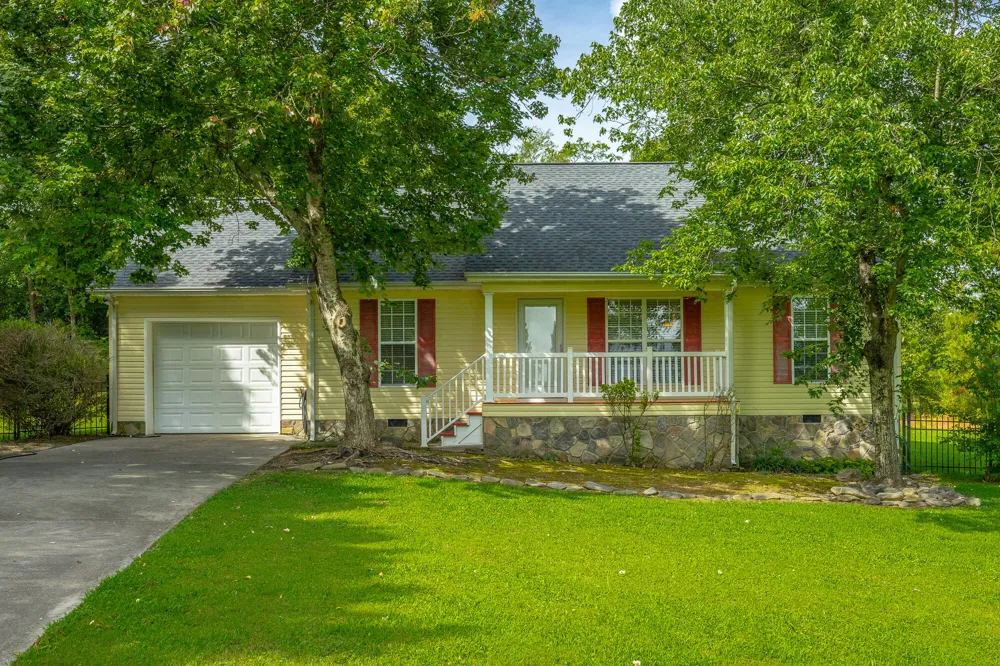 533 Daisy Lane Chatsworth, GA 30705