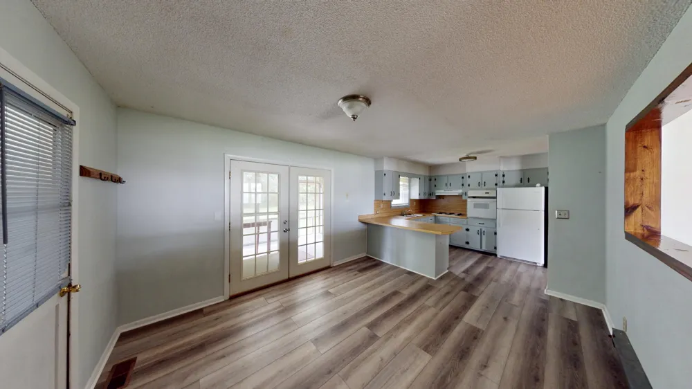 385 Bridge Street Graysville, TN 37338