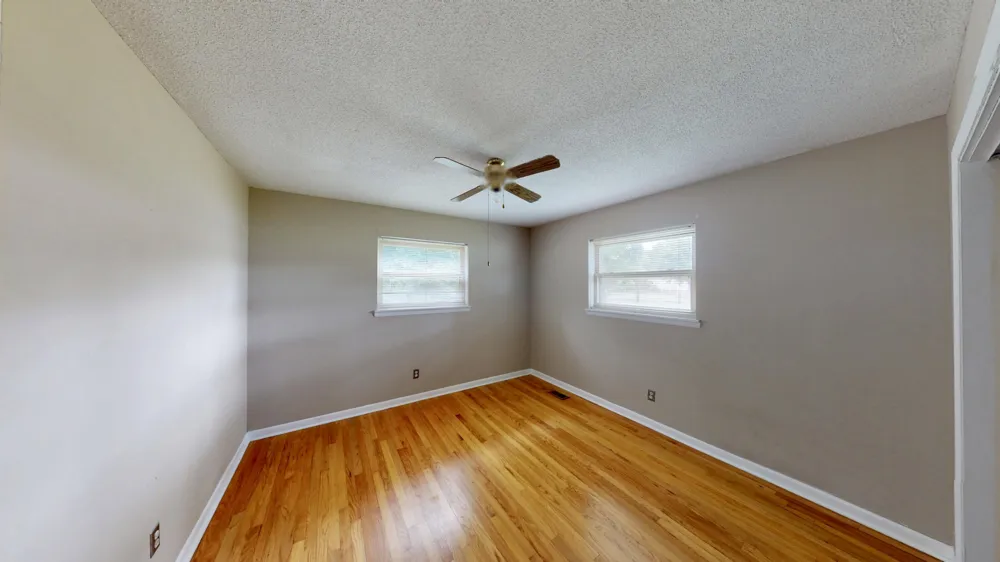 385 Bridge Street Graysville, TN 37338