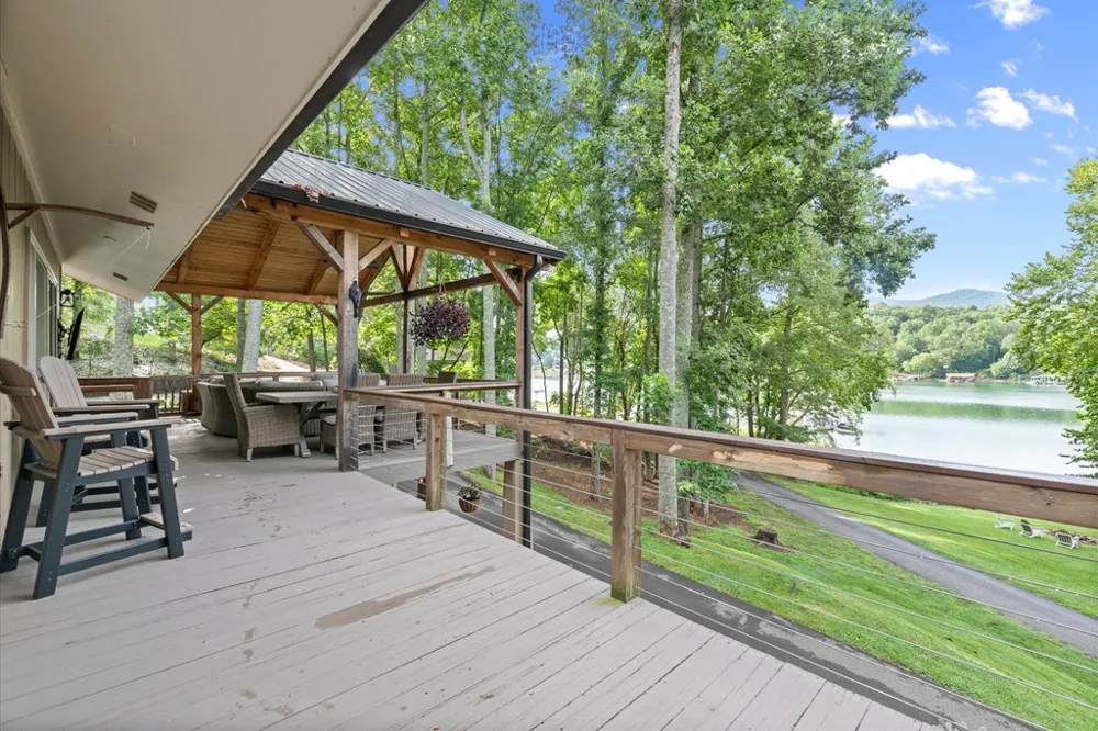 3755 Woods Creek Drive Young Harris, GA 30582