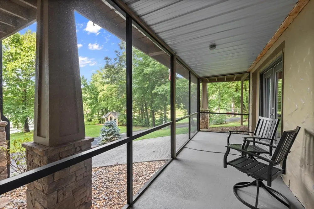 3755 Woods Creek Drive Young Harris, GA 30582