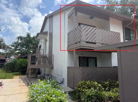 514 LONGFELLOW COURT #C