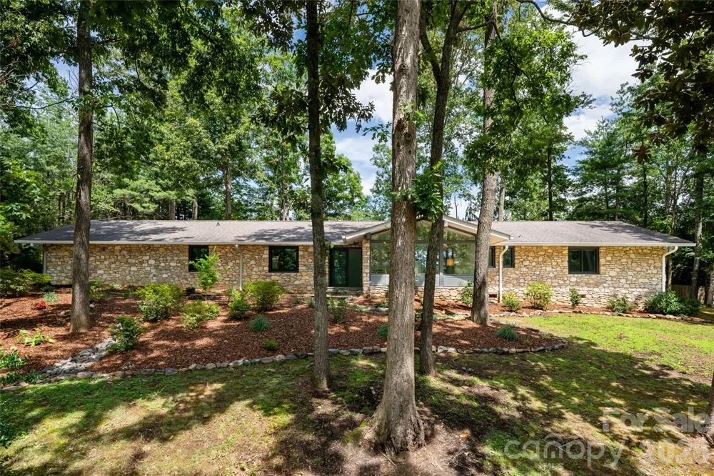24 Amherst Road Biltmore Forest, NC 28803