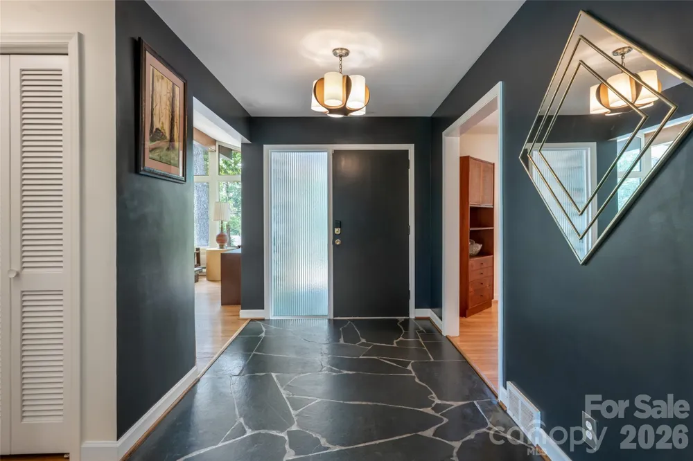24 Amherst Road Biltmore Forest, NC 28803
