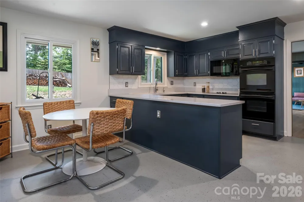 24 Amherst Road Biltmore Forest, NC 28803