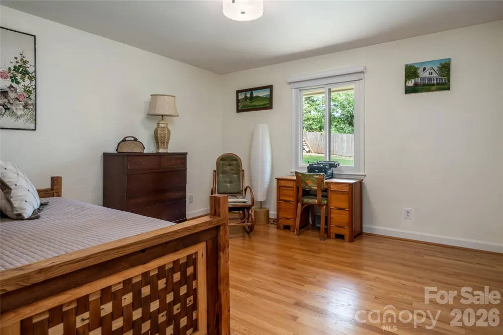 24 Amherst Road Biltmore Forest, NC 28803