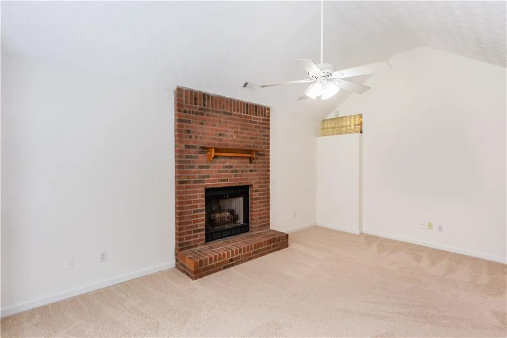 289 Marsha Way Sharpsburg, GA 30277