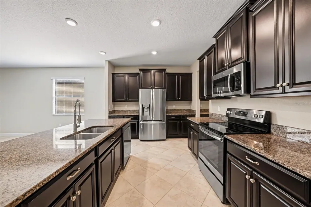 10032 SAGE CREEK DRIVE Sun City Center, FL 33573