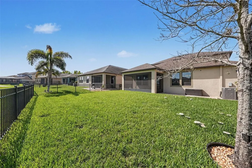 10032 SAGE CREEK DRIVE Sun City Center, FL 33573