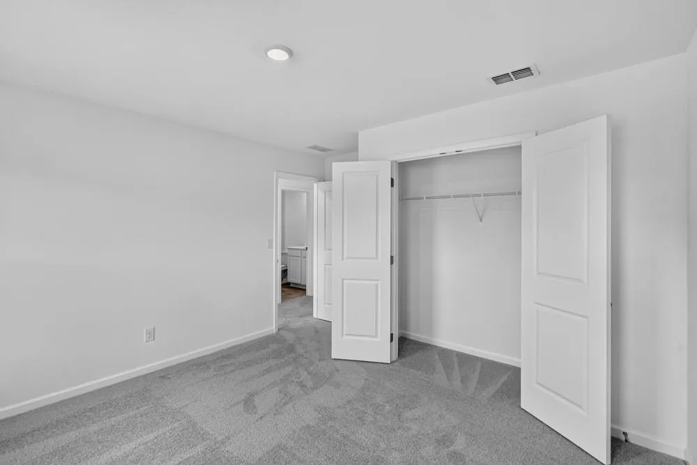 216 Groveton Court Euharlee, GA 30145