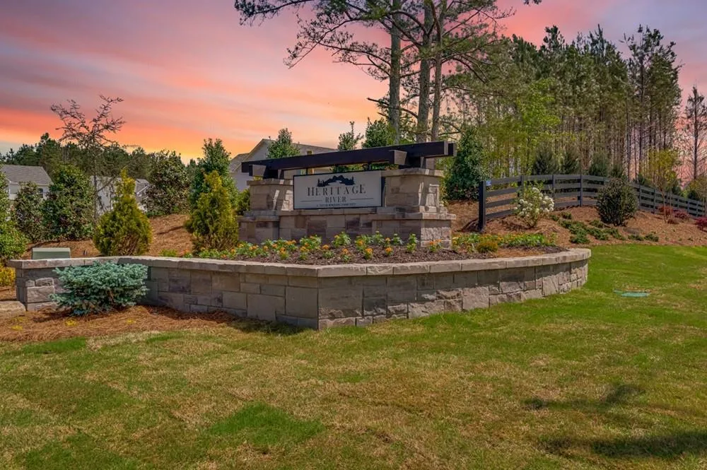 216 Groveton Court Euharlee, GA 30145