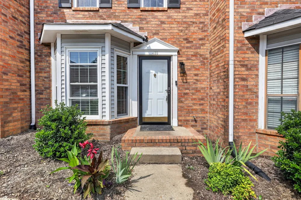 430 Claircrest Dr Antioch, TN 37013