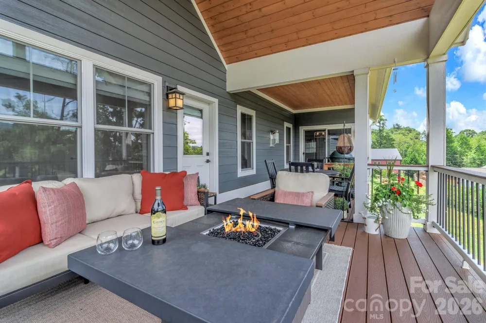 136 Ellis Lane Arden, NC 28704