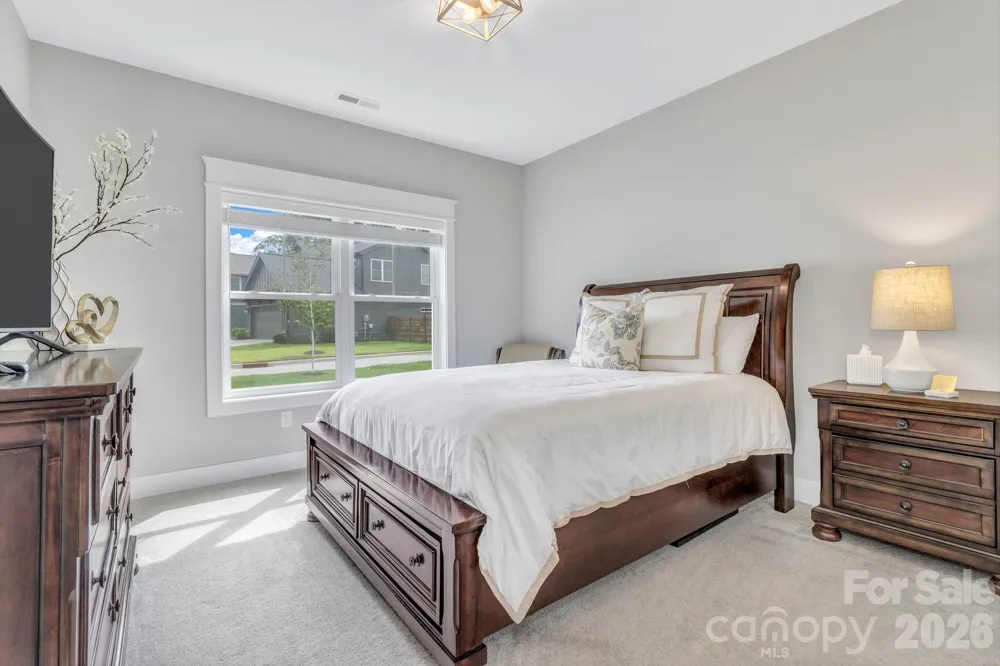 136 Ellis Lane Arden, NC 28704