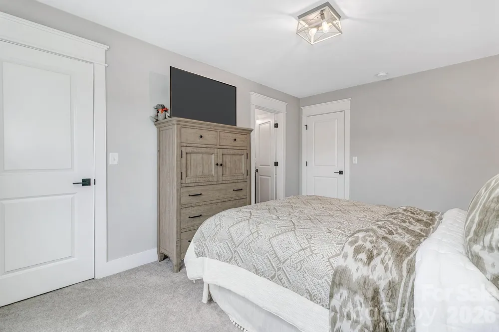 136 Ellis Lane Arden, NC 28704