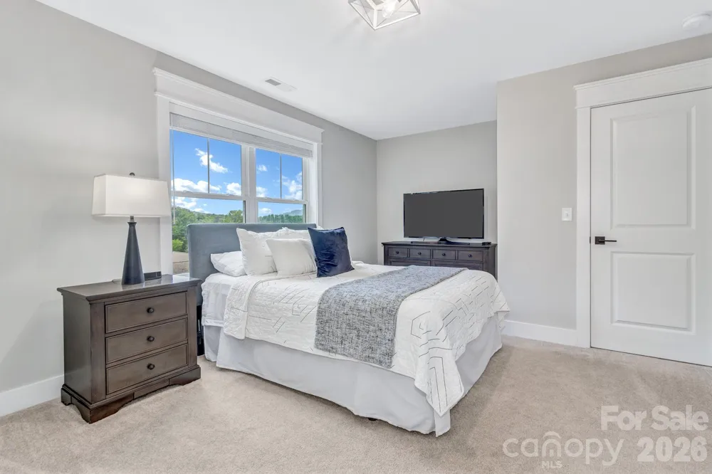 136 Ellis Lane Arden, NC 28704