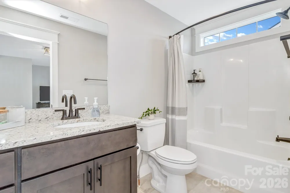136 Ellis Lane Arden, NC 28704