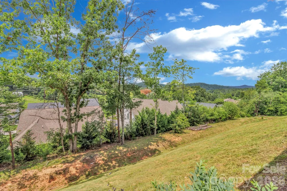 136 Ellis Lane Arden, NC 28704