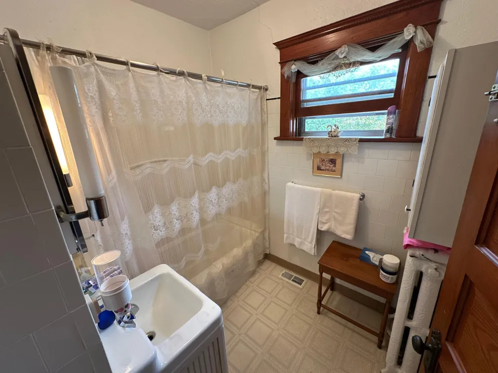 8735 NE 130th Ave Mountain, ND 58262