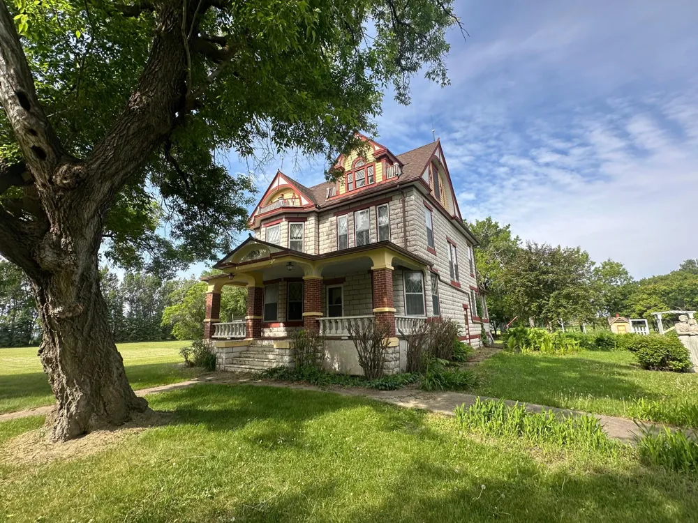 8735 NE 130th Ave Mountain, ND 58262