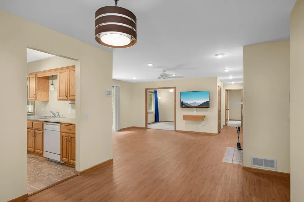 4361 Buckingham Court #1207 Vadnais Heights, MN 55127