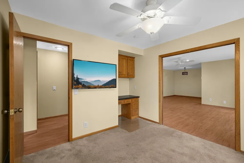 4361 Buckingham Court #1207 Vadnais Heights, MN 55127