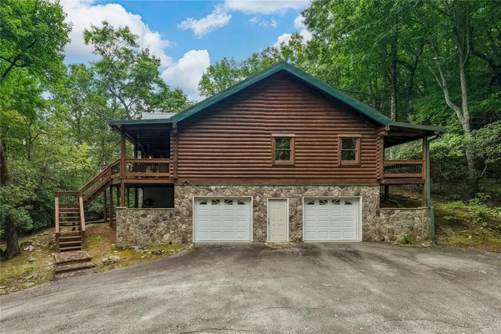 154 Summer Lane Clayton, GA 30525